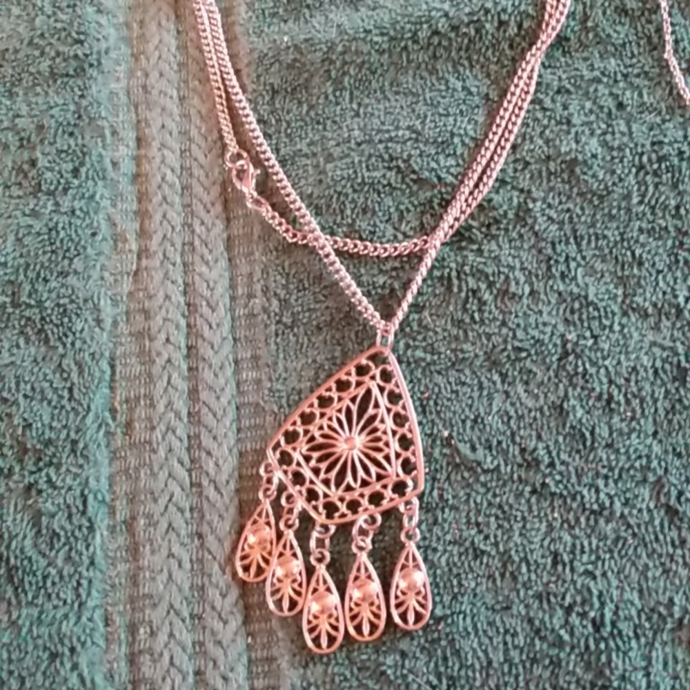 6/$20 Necklaces - Picture 2 of 8